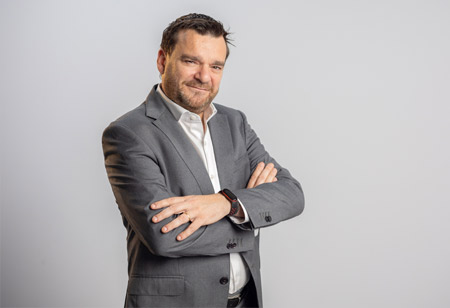 Driving Digital Transformation with Intelligent Business Analytics